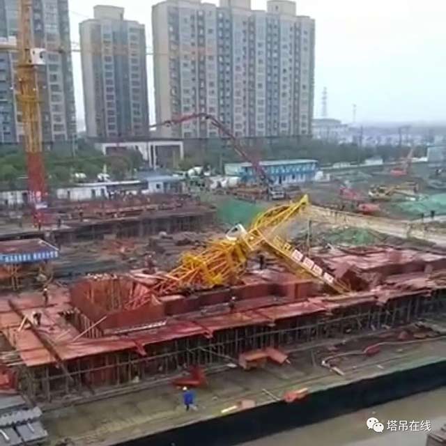 江蘇無(wú)錫連發(fā)兩起塔吊傾覆倒塌事故！年終歲尾，塔吊管控要點(diǎn)請(qǐng)查收！