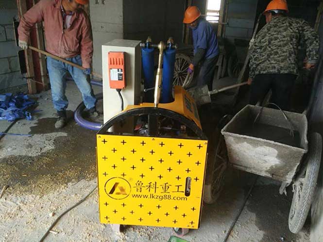 3月8日二次構(gòu)造柱細石輸送泵合作明遠建設(shè)連云港高新區(qū)碧桂園項目